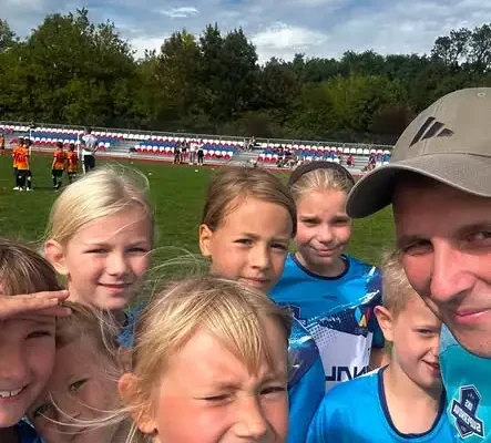 Liga Żaka: młodzi piłkarze z Wojkowic zbierają doświadczenie w Kromołowie i Łazach