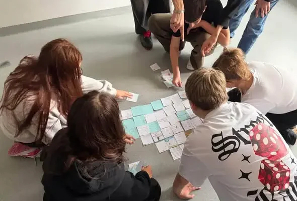 „Gra w zadowolenie” w Szkole Podstawowej nr 13 w Będzinie – uczniowie uczą się dostrzegać dobro