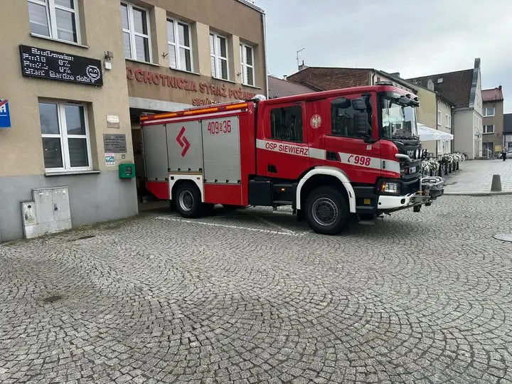 Siewierz: kolizja samochodu osobowego z dzikiem na ul. Przemysłowej
