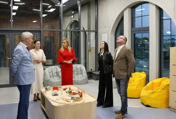 Charytatywna kolacja w Muzeum Saturn: WOŚP, historia i wspólne pomaganie