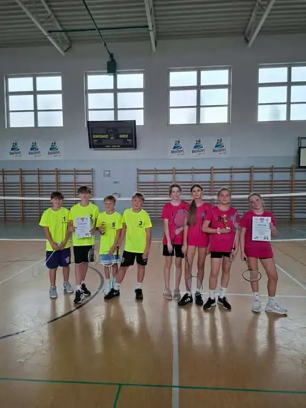 Badmintonistki z Będzina z awansem do zawodów rejonowych
