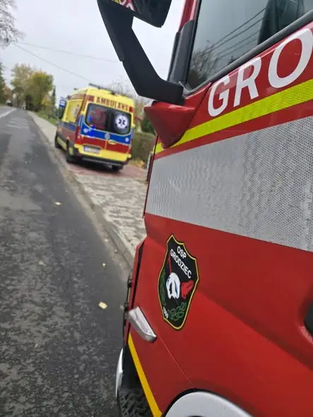 Dziewięć interwencji strażaków z Grodźca w trzy dni – pożary, pomoc medyczna i plama na rzece