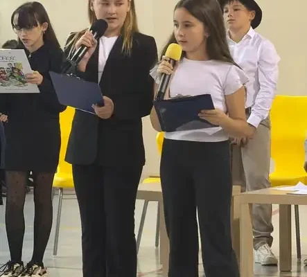 Dzień Patrona w szkole w Psarach – uczniowie uczcili św. Jana Pawła II