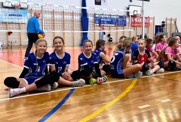 Debiut dwójek Supernovy Wojkowice w turnieju Mini Cup 2026 w Dąbrowie Górniczej