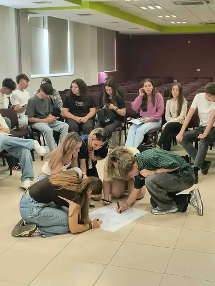 Młodzież z Polski, Rumunii i Malty łączy siły w ekologicznym projekcie Erasmus+ w Wojkowicach